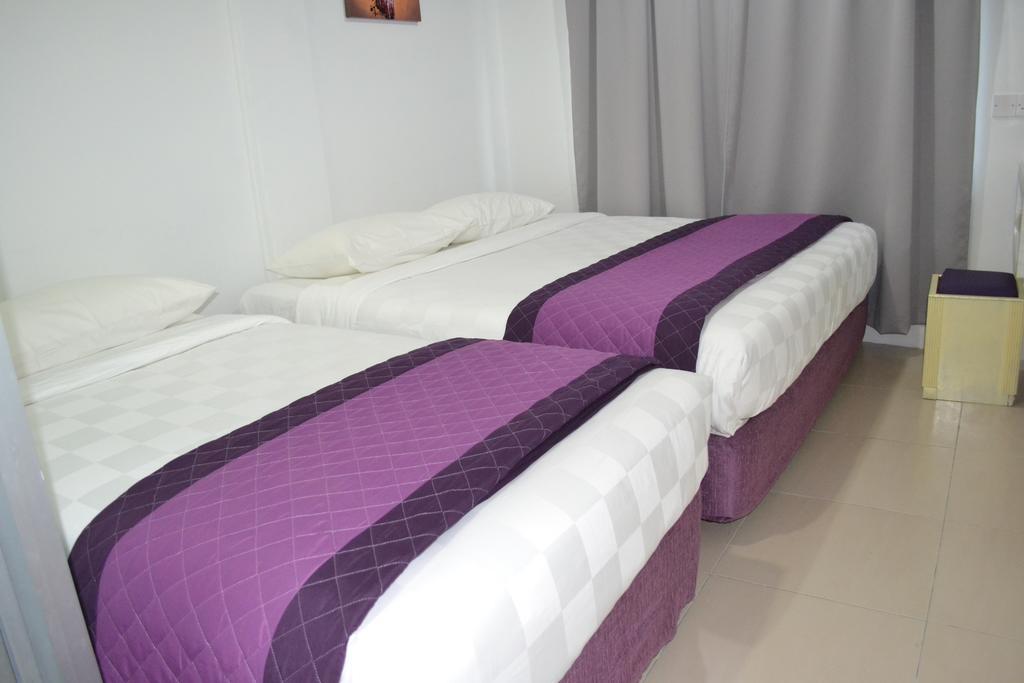 Lavender Hotel Teluk Intan Habitación foto