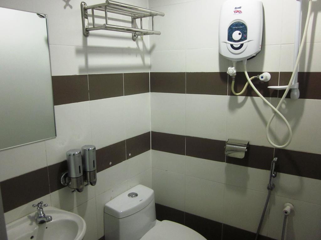Lavender Hotel Teluk Intan Habitación foto